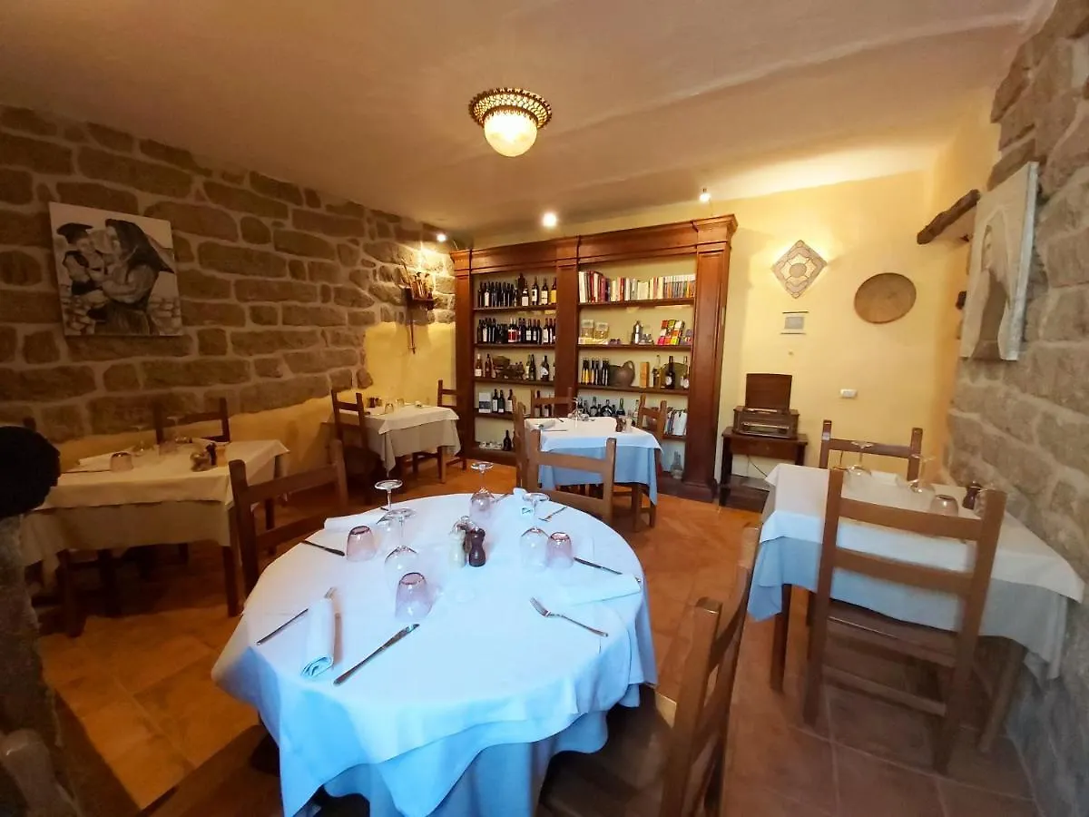 Al Vecchio Corso B&B Tempio Pausania 2*,
